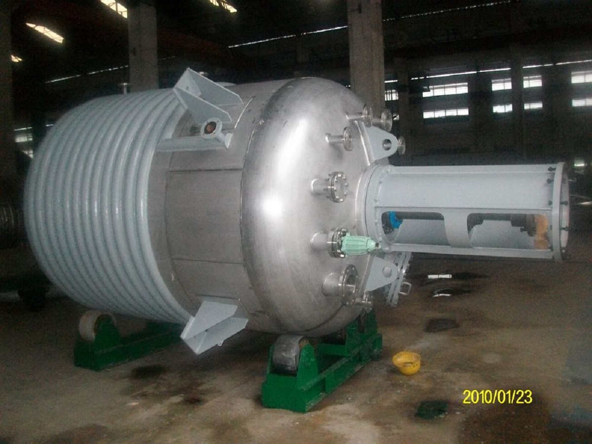 Outside Coil Chemical Reactor 